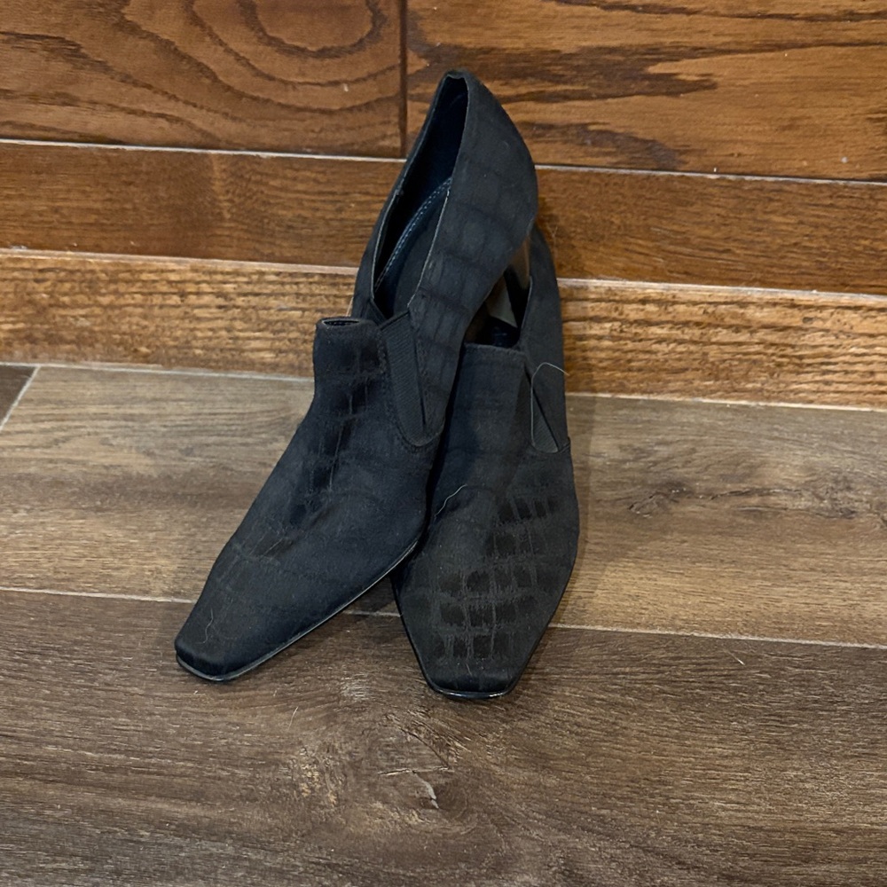 Liz Claiborne Black Ankle Booties